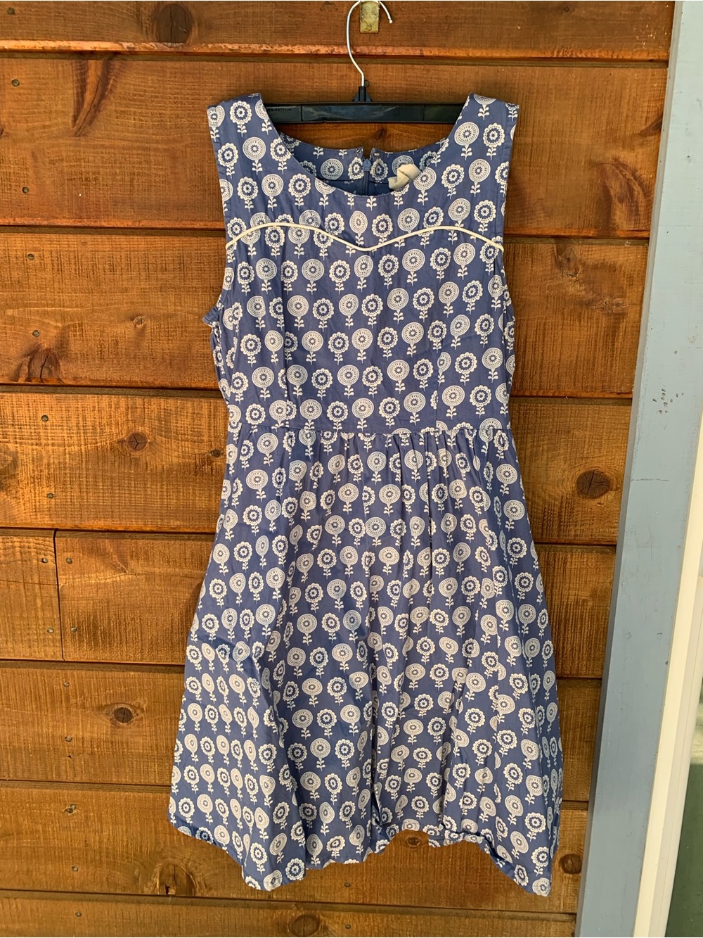Mata Traders Blue and White Sleeveless Floral Cotton Dress
